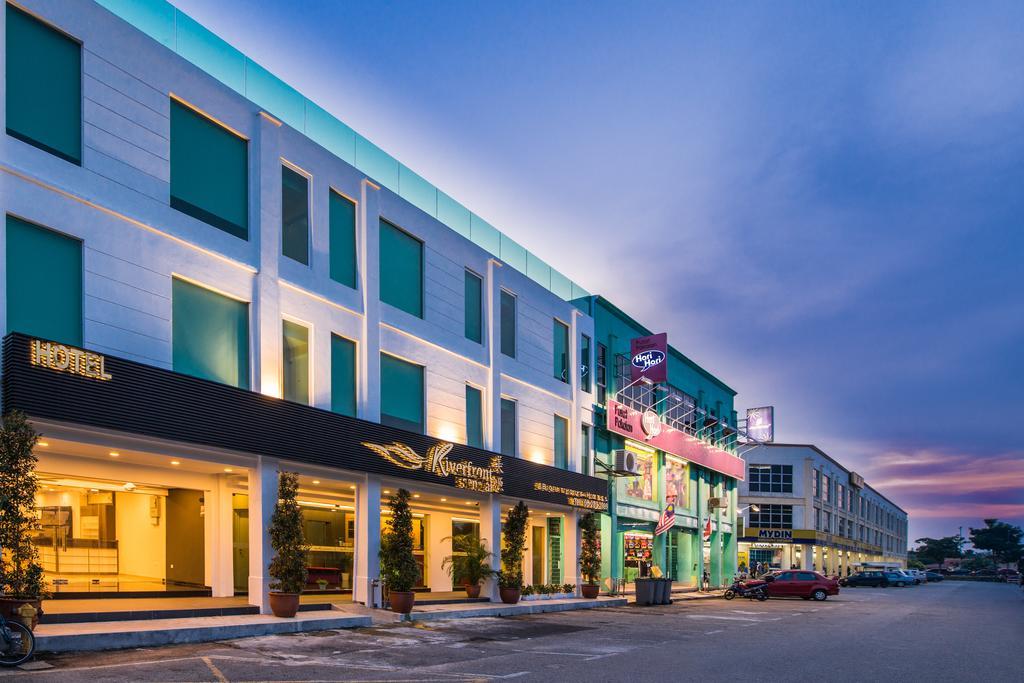Riverfront Sentral Hotel Malacca Exterior foto